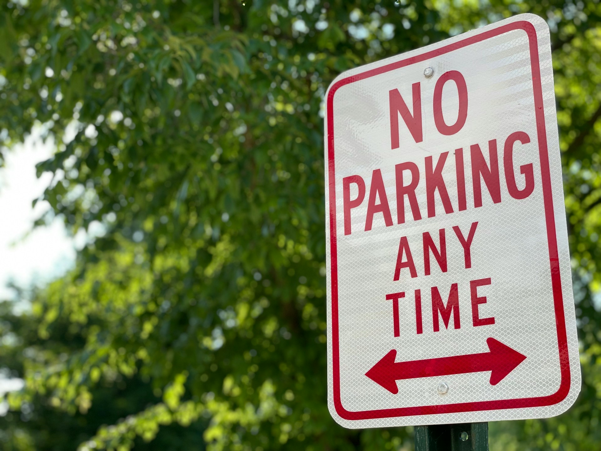 Parcheggio sicuro e senza stress con il dissuasore con telecomando